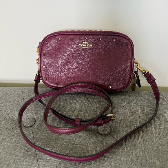 Coach Crystal Border Rivets Crossbody Clutch in Pebble Leather - Picture 3 of 14